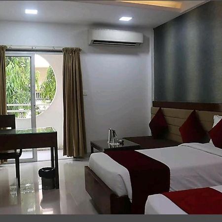 Hotel Raviraj, Chhatrapati Sambhaji Nagar Aurangabad  Exterior photo