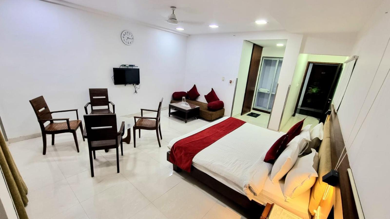 Hotel Raviraj, Chhatrapati Sambhaji Nagar Aurangabad  Exterior photo