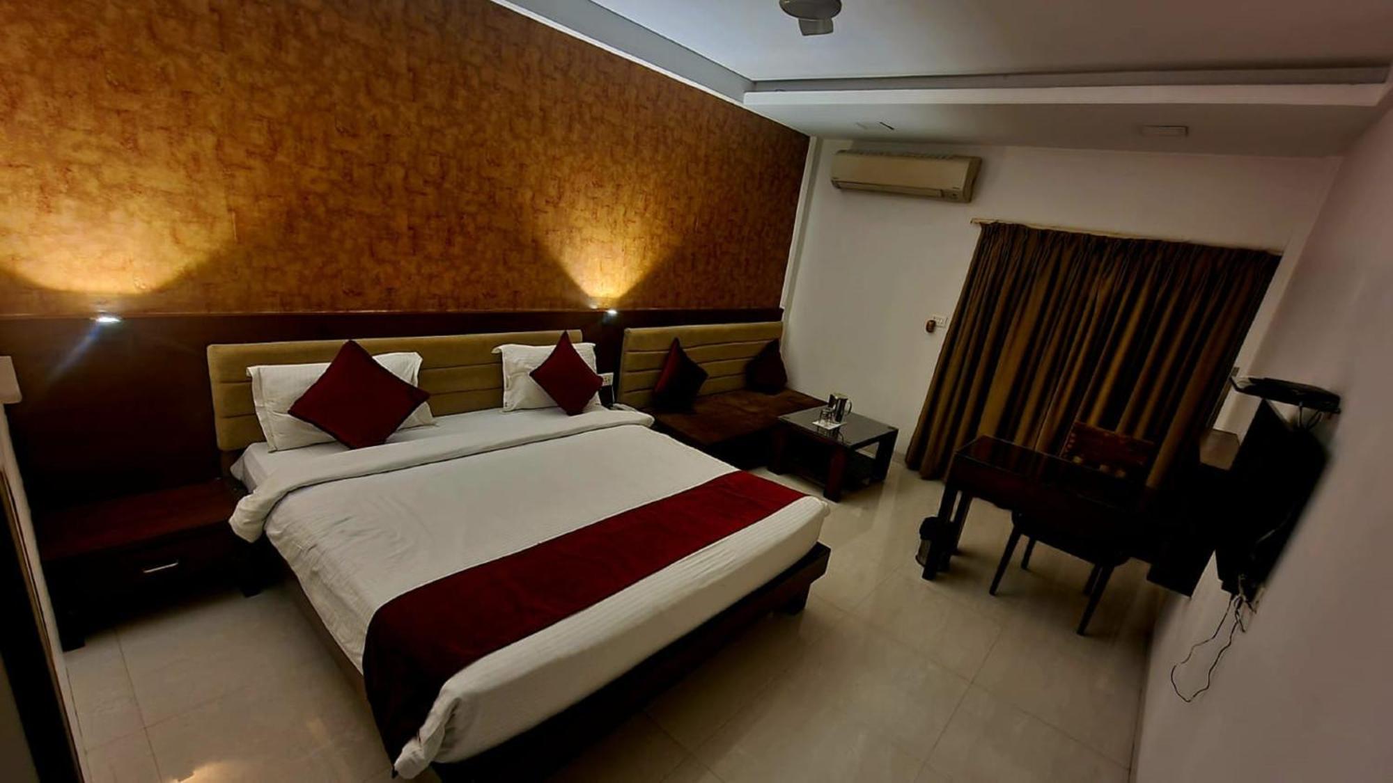 Hotel Raviraj, Chhatrapati Sambhaji Nagar Aurangabad  Exterior photo