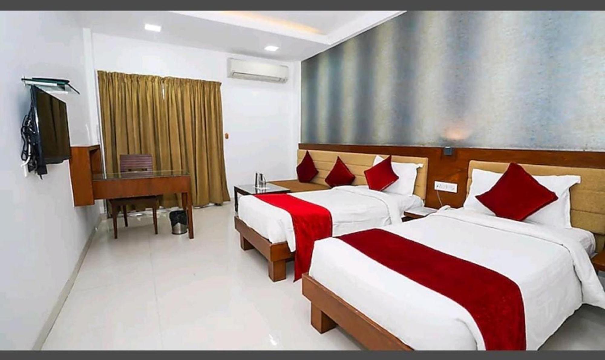 Hotel Raviraj, Chhatrapati Sambhaji Nagar Aurangabad  Exterior photo